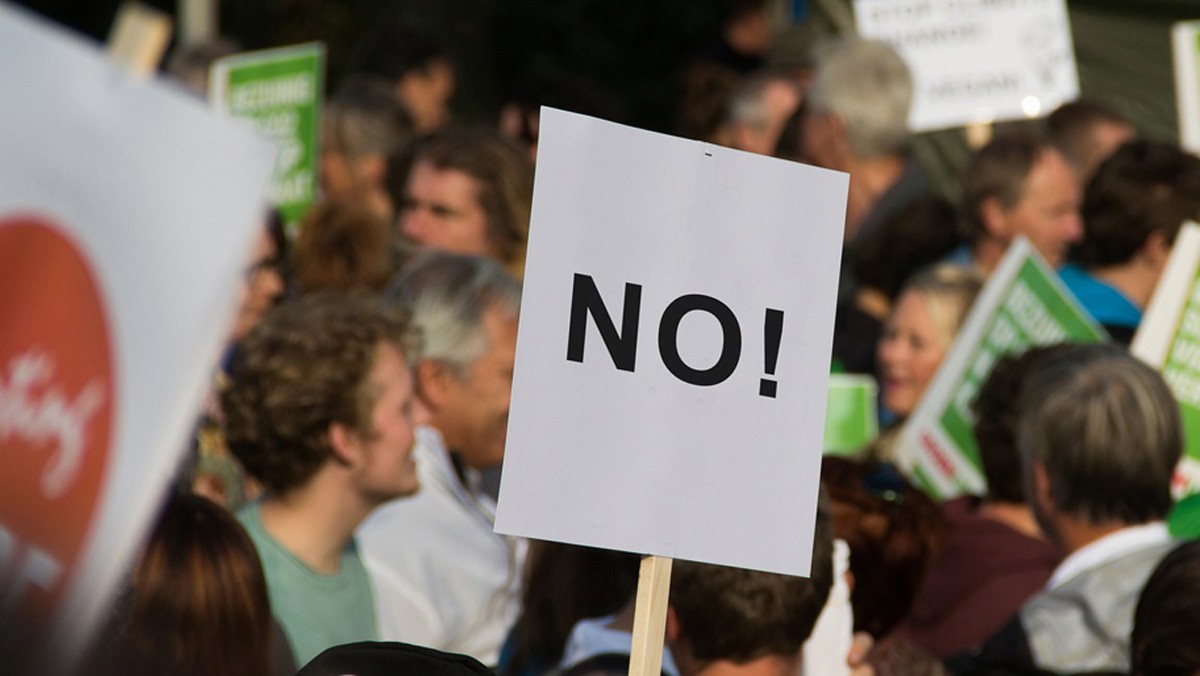 Mistillid til det politiske og økonomiske system